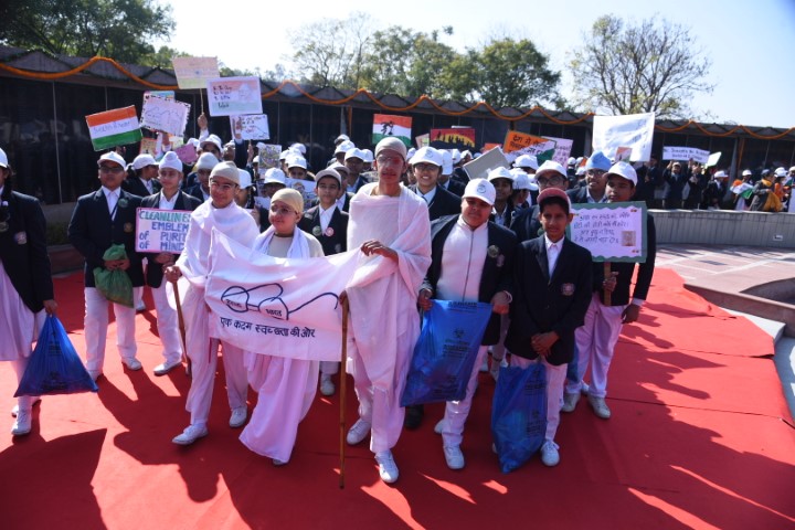 SDG Da Mahatma Gandhi with Swacchta Dandi March & Go Solar Cycle Rally