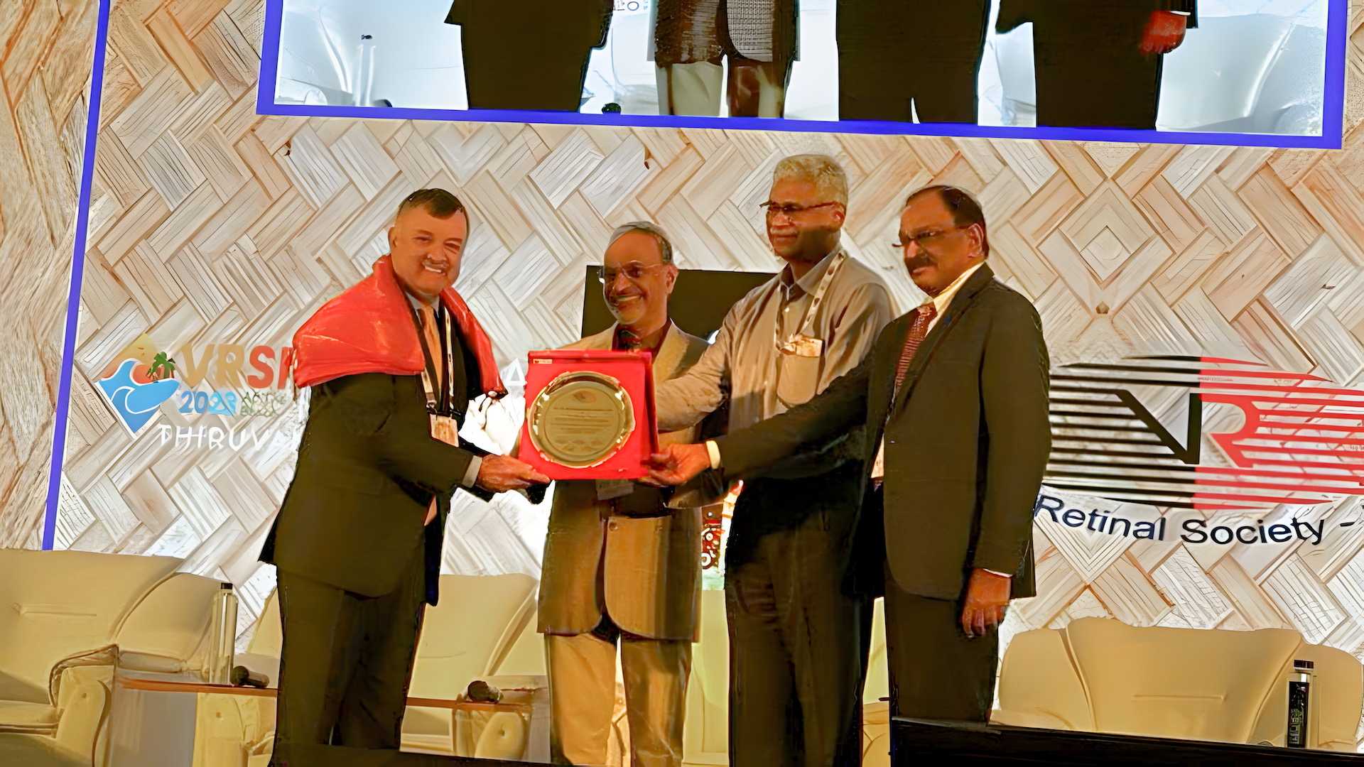 Dr. Mangat Ram Dogra from Grewal Eye Institute Honored with prestigious Dr. Badrinath Oration at annual conference of VRSI 2023