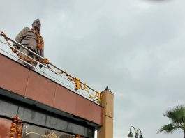 Undeterred by Rain and Strong Winds Spirit Remains Unshaken: VIJ