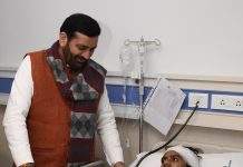 CM- Meets Swing Accident Victims Admitted in Hospital CM- Meets Swing Accident Victims Admitted in Hospital